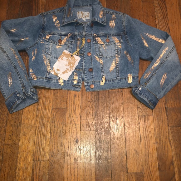 Short denim jacket - Picture 2 of 3